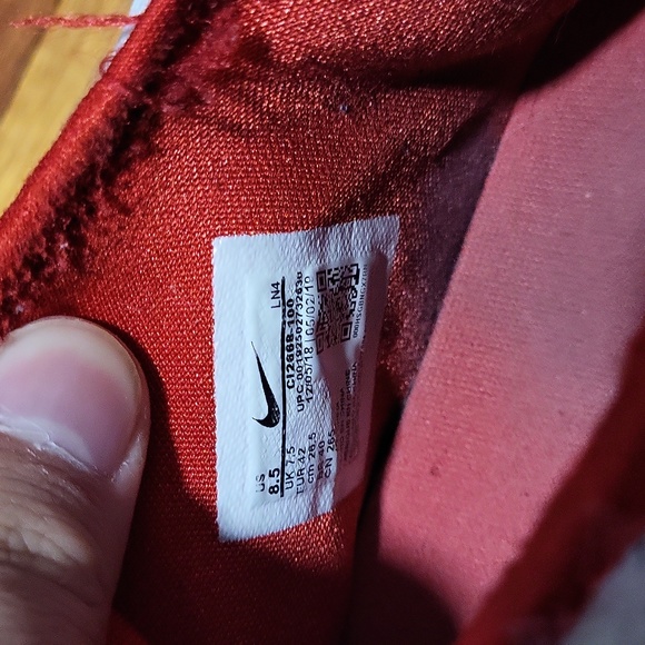 Nike Lebron 16 - Picture 5 of 5